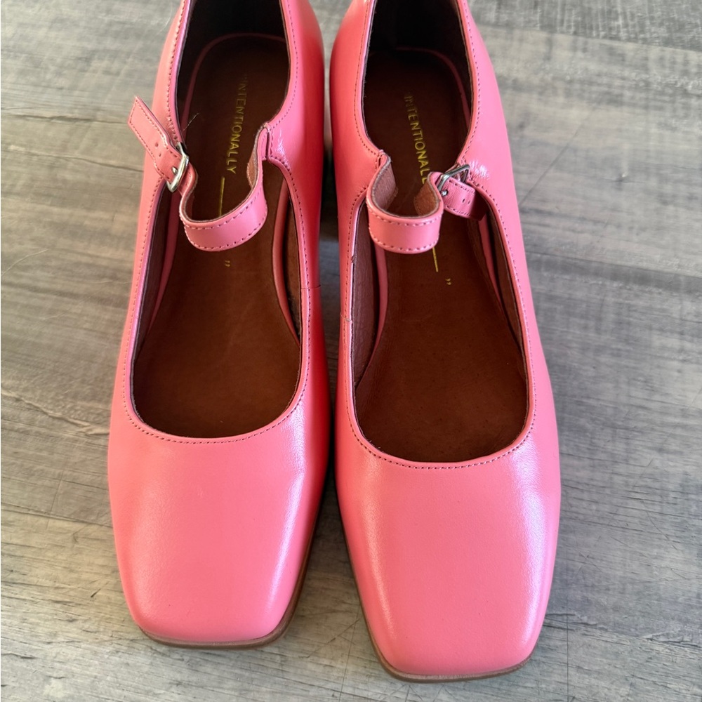 INTENTIONALLY BLANK Pink Mary-Jane Shoes (BRAND NEW) - Picture 7 of 9